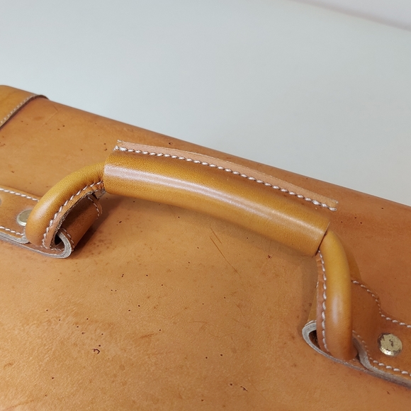 Original 1991 Lamborghini Diablo Schedoni Leather Vanity Case - Picture 5 of 16